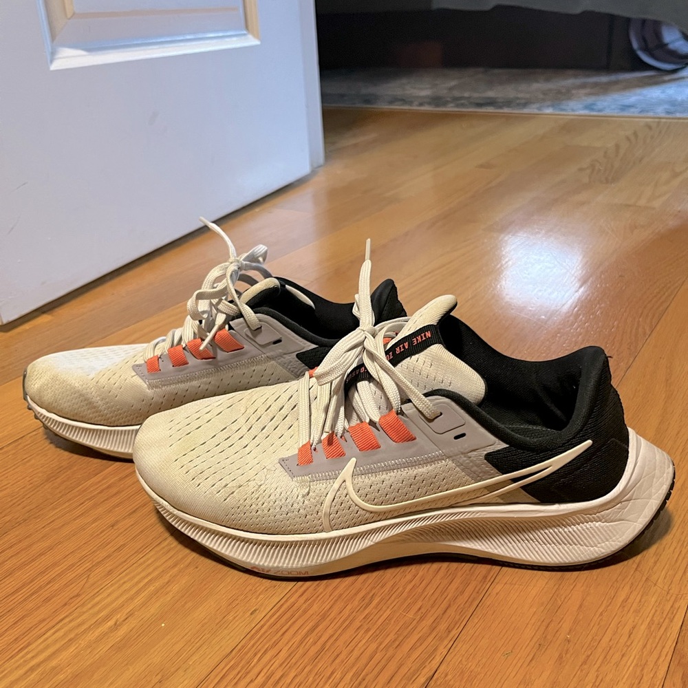 Nike Air Zoom Pegasus 38 Athletic Sneakers size 8.5